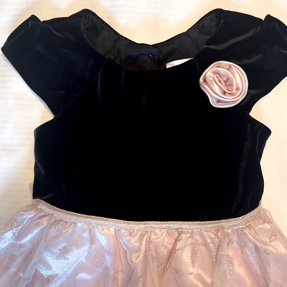 Pretty velvet & satin party dress.